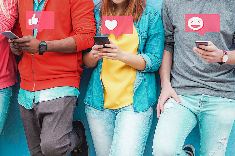 Clever digital! - Veränder­ung der Kommuni­ka­tions­kultur durch Social Media