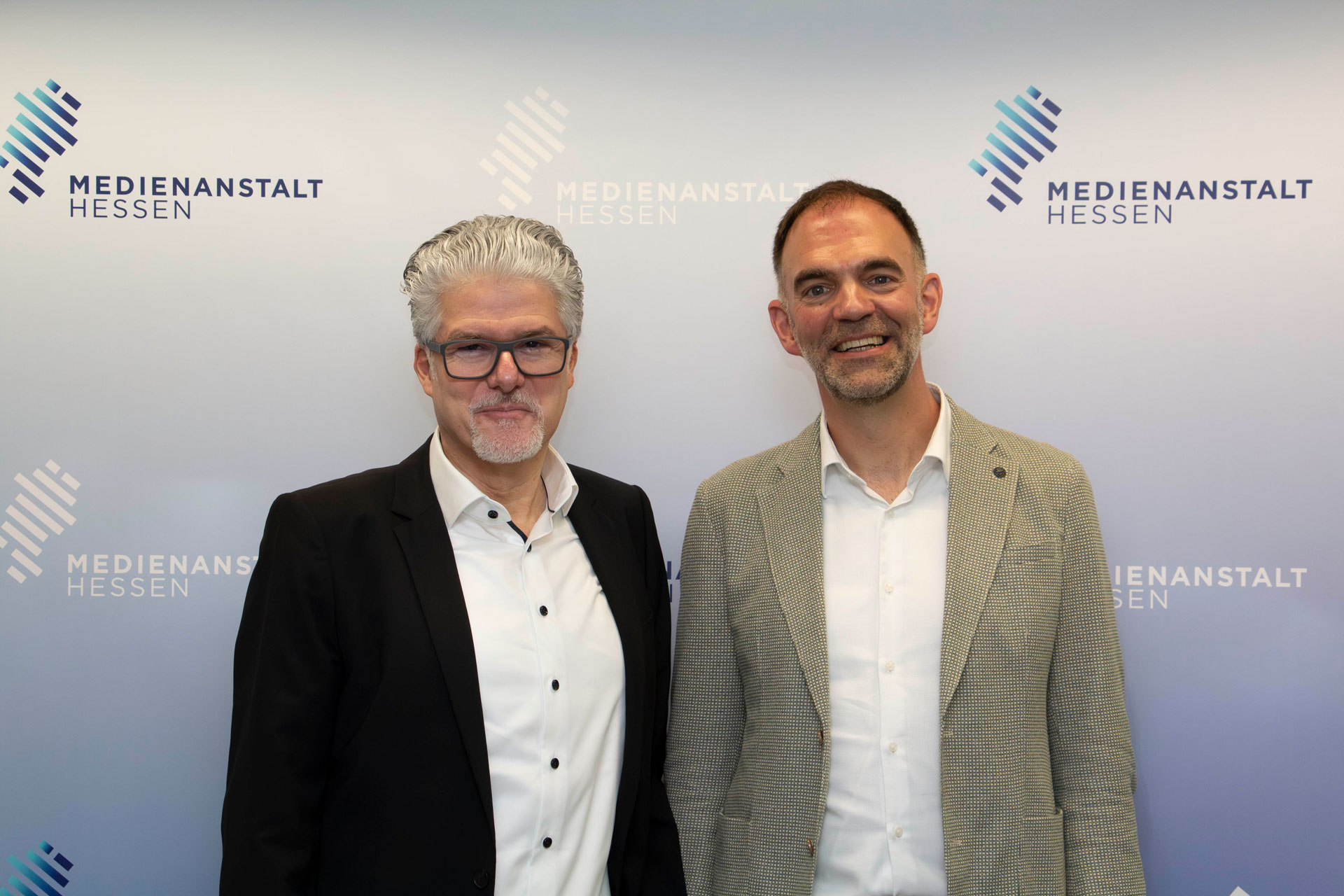 Direktor der Bundeszentrale für Kinder und Jugendmedienschutz Sebastian Gutknecht zu Besuch bei der Medienanstalt Hessen